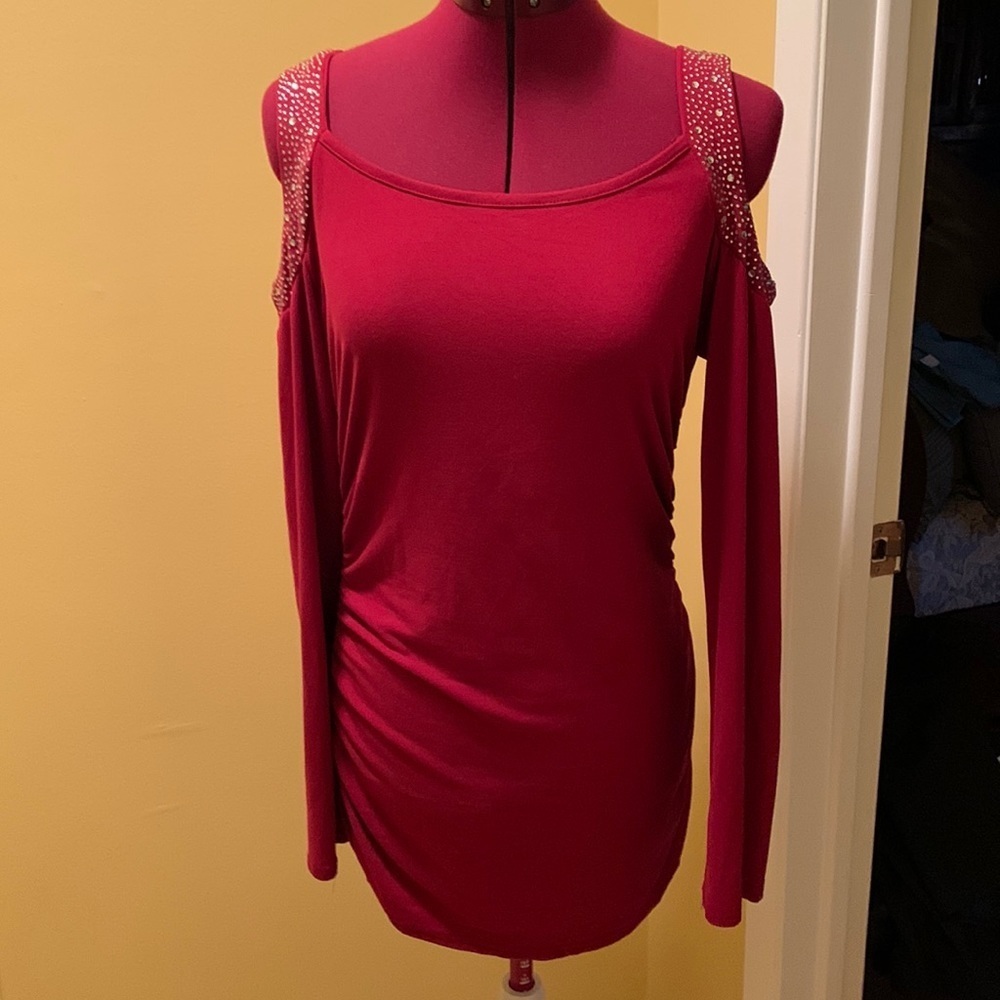 Cold shoulder jewelled tunic